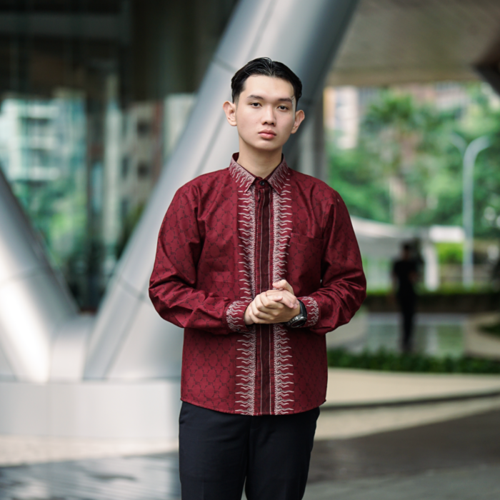 Batik Shirt Exclusive Cervus Maroon Shirt Monogram - Elegant Slim Fit
