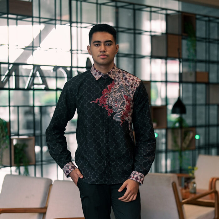 Batik Shirt Exclusive Tigris Black Shirt Half Printed - Elegant Slim Fit